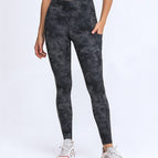 Black / 12